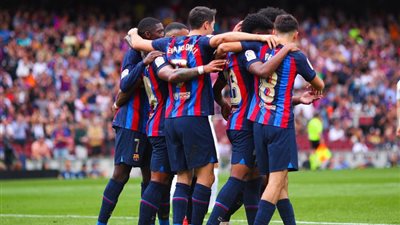 ليفاندوفسكي يقود تشكيل برشلونة المتوقع في مواجهة أتليتك بلباو بالدوري الإسباني 