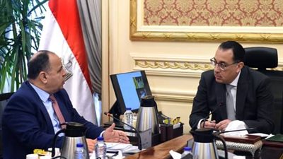 رئيس الوزراء يناقش خطة الموازنة العامة مع وزير المالية