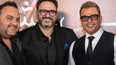 أكرم حسني يمازح الجمهور في حفل هاني شنودة