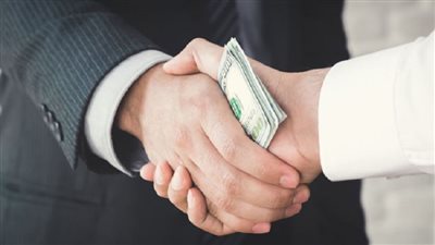 محكمة جنايات القاهرة تنطق بالحكم على موظف الرشوة غدًا الخميس