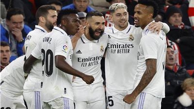 بنزيما يقود تشكيل ريال مدريد في مواجهة ليفربول بدوري الأبطال 
