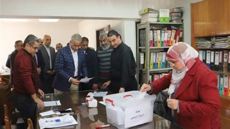 بدء الانتخابات التكميلية