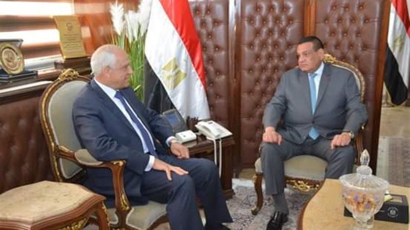 وزير التنمية المحلية
