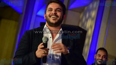 بالصور.. محمد رشاد يحيي حفل تخرج 