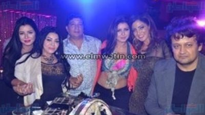 بالصور..إيناس النجار شبه عارية بفندق 