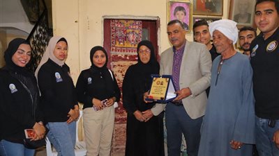طلاب من أجل مصر تكرم أسر الشهداء بجامعة جنوب الوادي
