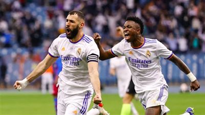 بنزيما وفينيسيوس يقودان التشكيل المتوقع لفريق ريال مدريد أمام برشلونة