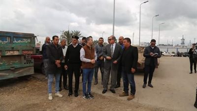 محافظ كفر الشيخ يتفقد المشروعات الخدمية ورفع مياه الأمطار