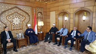 محافظ الشرقية يزور كلية أصول الدين جامعة الأزهر فرع الزقازيق