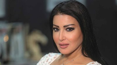  سمية الخشاب تعلق على صورة أحمد سعد.. والجمهور: بتلمح؟