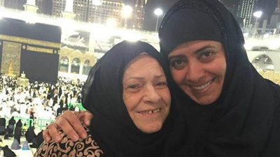 كيف احتفل المشاهير ونجوم الفن بمناسبة عيد الأم 2023؟
