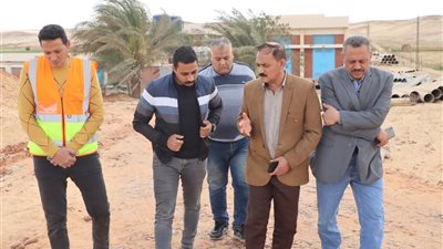 رئيس مياه أسيوط يتفقد محطة رفع صرف صحي في مركز القوصية  
