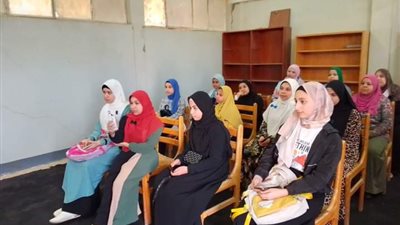 نادى الفتاة والمرأة في أسيوط ينظم ندوة عن فضل الأم