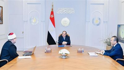 الرئيس السيسي يبحث مع وزير الأوقاف مستجدات برامج تأهيل الأئمة الجدد