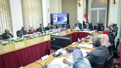 وزير الصحة يترأس اجتماع الجمعية العمومية للشركة القابضة للمستحضرات الحيوية