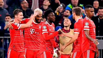 بايرن ميونخ يقسو على بوروسيا دورتموند برباعية في الدوري الألماني
