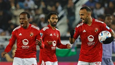 الأهلي يكتسح الهلال السوداني بثلاثية ويتأهل لربع نهائي أبطال إفريقيا 