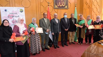 بحضور المحافظ.. الإسماعيلية تنظم احتفالية لتكريم الأمهات المثاليات