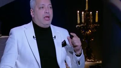 تامر أمين يوضح حقيقة ارتباطه بـ سما المصري.. فيديو