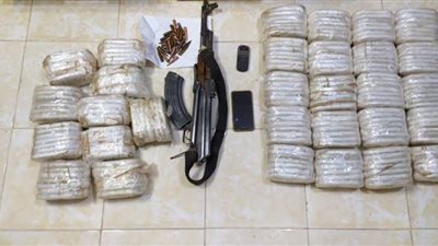 القبض على 3 أشخاص بتهمة تجارة المخدرات والأسلحة النارية بالمنوفية 