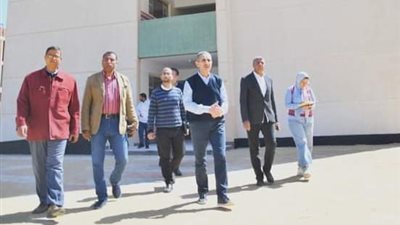 محافظ الغربية يتفقد شوارع السنطة وزفتى لتخفيف الازدحام 