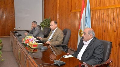 محافظ أسيوط يتابع تطبيق إجراءات ترشيد استهلاك الكهرباء
