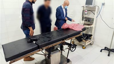 وكيل صحة الشرقية يقرر تشميع مستشفى يعمل دون ترخيص
