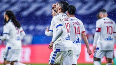تشكيل أولمبيك ليون الرسمي في مواجهة نانت بالدوري الفرنسي