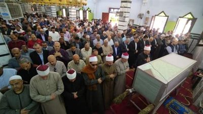 محافظ الشرقية يعزي المدير التنفيذي لمستشفيات جامعة الزقازيق لوفاة والدته 