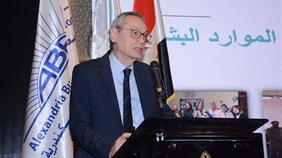رئيس رجال أعمال الإسكندرية يستعرض جهود الجمعية خلال الإفطار السنوي