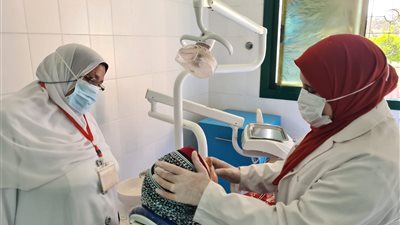 الكشف على 1500 مواطن مجاناً خلال قافلة طبية بقرية كوم النصر في البحيرة 