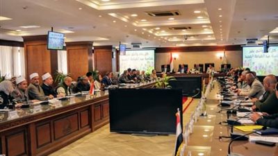 لاستقبال الأعياد.. محافظ الجيزة يعلن رفع درجة الاستعداد ومراقبة الأسواق بالمراكز 