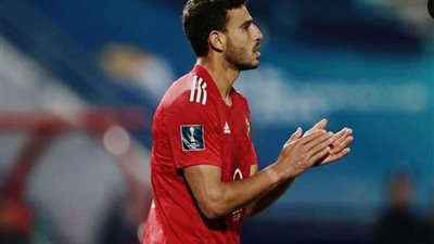 حمدي فتحي يغيب عن مباراة الأهلي وسموحة لهذا.. السبب