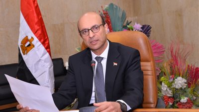 رئيس جامعة أسيوط يعلن غلق باب الترشح لمنصب عميد طب الجامعة