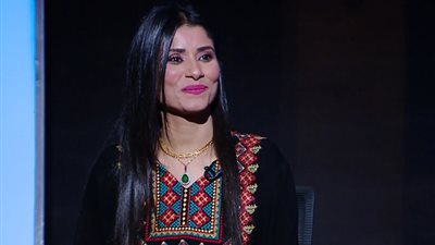 المحامية مها أبو بكر: المرأة غير ملزمة بالرضاعة وخدمة زوجها