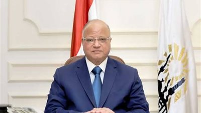 محافظ القاهرة يشرف على إنقاذ العمال المختنقين بحلوان