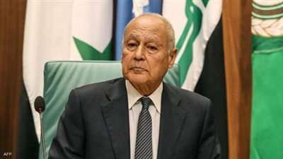 أبو الغيط يجري اتصالا مع رئيس وزراء السودان السابق