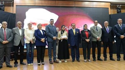 محافظ الدقهلية يكرم حفظة القرآن الكريم بمسابقة الشيخ الشعراوى