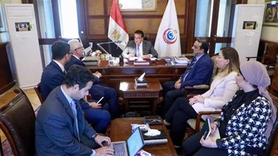 وزير الصحة يبحث مجالات الاستثمار في القطاع الصحي