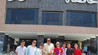 محافظ أسوان يقدم التهنئة للأخوة الأقباط بمناسبة عيد القيامة المجيد