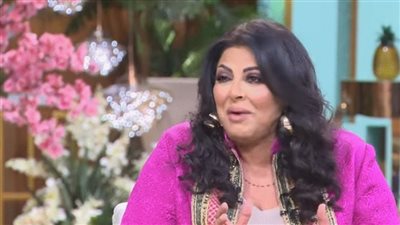 «متبصش على ورقة غيرك».. هالة صدقي توجه رسالة قوية