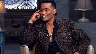 «مش طموحي أكون عالمي».. تصريحات محمد رمضان في صاحبة السعادة 