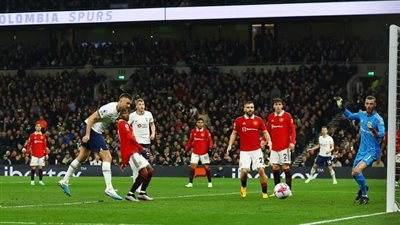التعادل الإيجابي يحسم مباراة توتنهام ومانشستر يونايتد في الدوري الإنجليزي