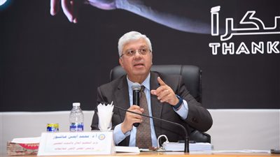 إقامة ندوة علمية حول عرض الاستراتيجية الوطنية للتعليم العالي والبحث العلمي 