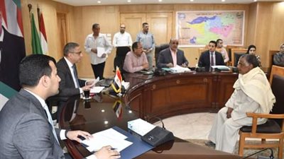 محافظ الفيوم يوجه بإيجاد الحلول الجذرية لشكاوى 14 مواطناً