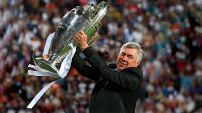 كارلو أنشيلوتي يحسم مصير رحيله عن ريال مدريد