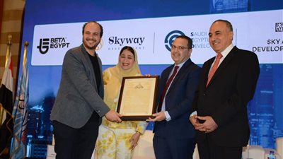 عضو مجلس إدارة غرفة التطوير العقاري توصي بالتوسع في المدارس العقارية
