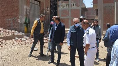 محافظ القليوبية يشارك في حملة إزالة التعديات بالقناطر الخيرية