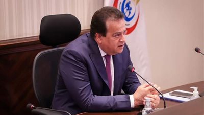 وزير الصحة يبحث تفعيل منظومة متكاملة لوحدات الرعاية المتوسطة بالمستشفيات 