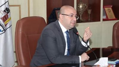 محافظ بني سويف يهنئ مسؤولي التعليم بالمركز الأول في الملتقى الفكري للمتفوقين
